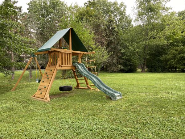 Play Set Assembly Service