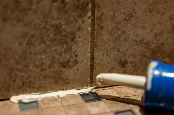 Shower Caulk Replacement in Walnut Creek