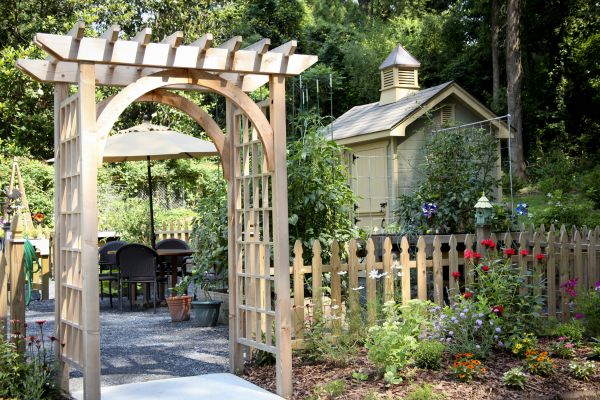 Trellis Mounting in Walnut Creek