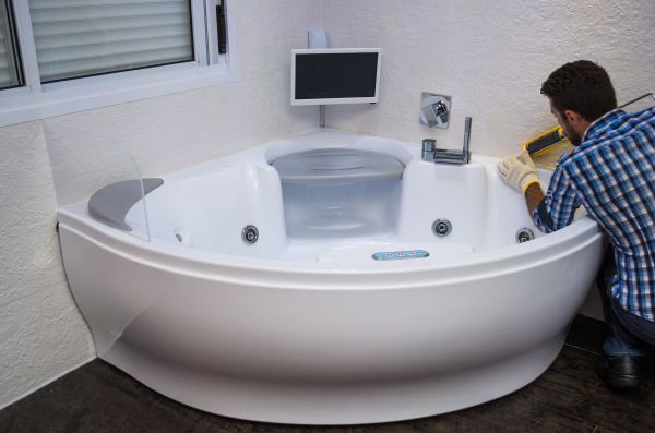 Bathtub Resealing
